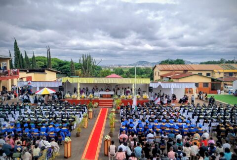 600893206_868997052326757_87956939214922011_n